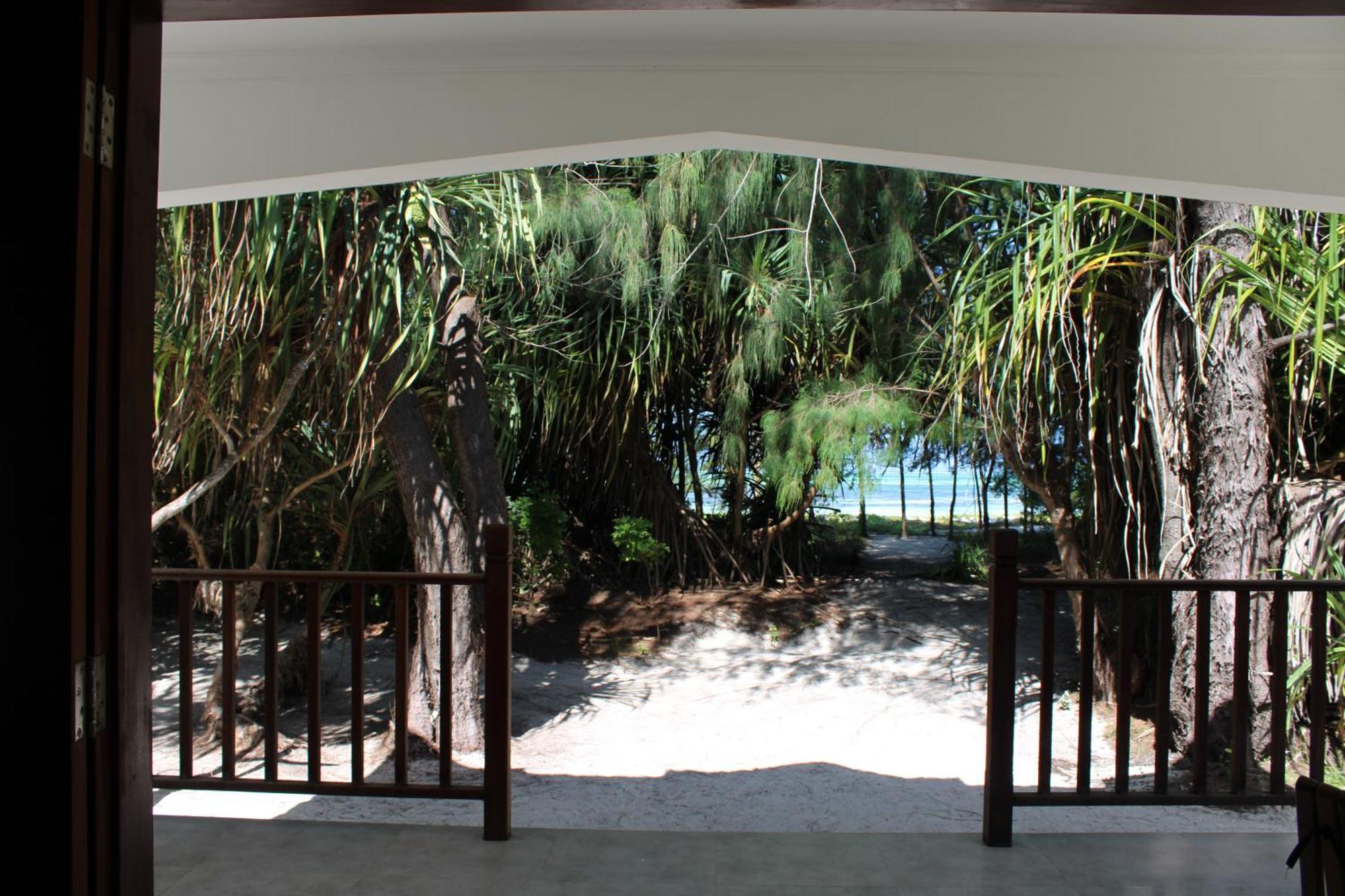Kivuli Beach Resort Paje Exterior photo