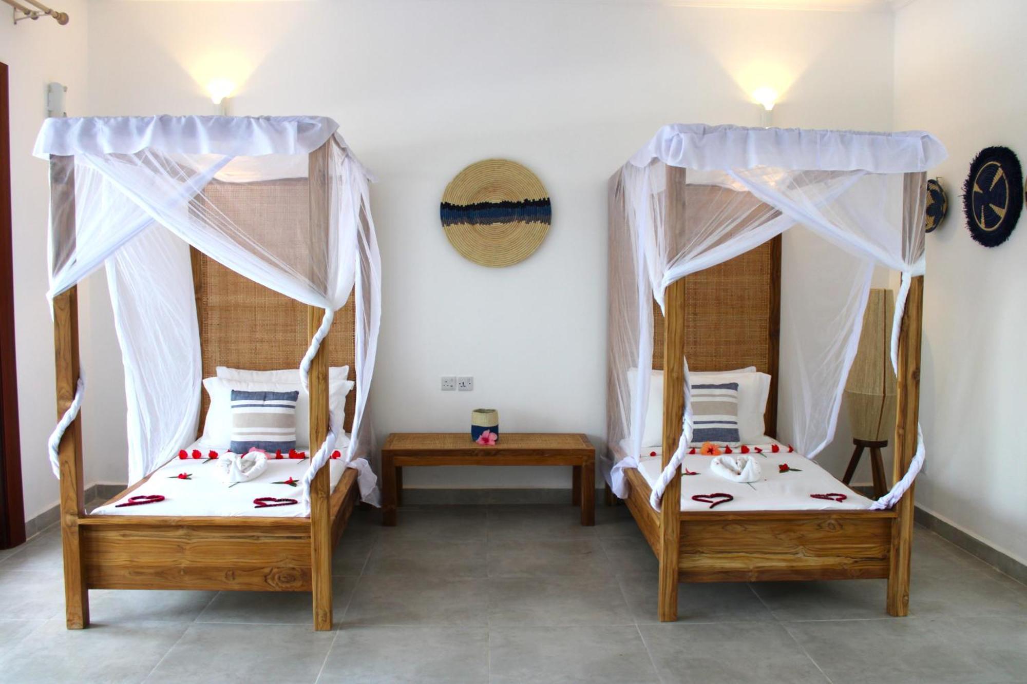 Kivuli Beach Resort Paje Exterior photo